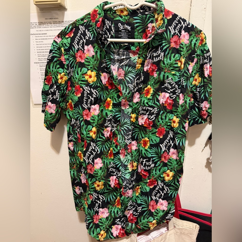 Spencer's Black and Green Tropical Short Sleeve Shirt • cheeky graphic